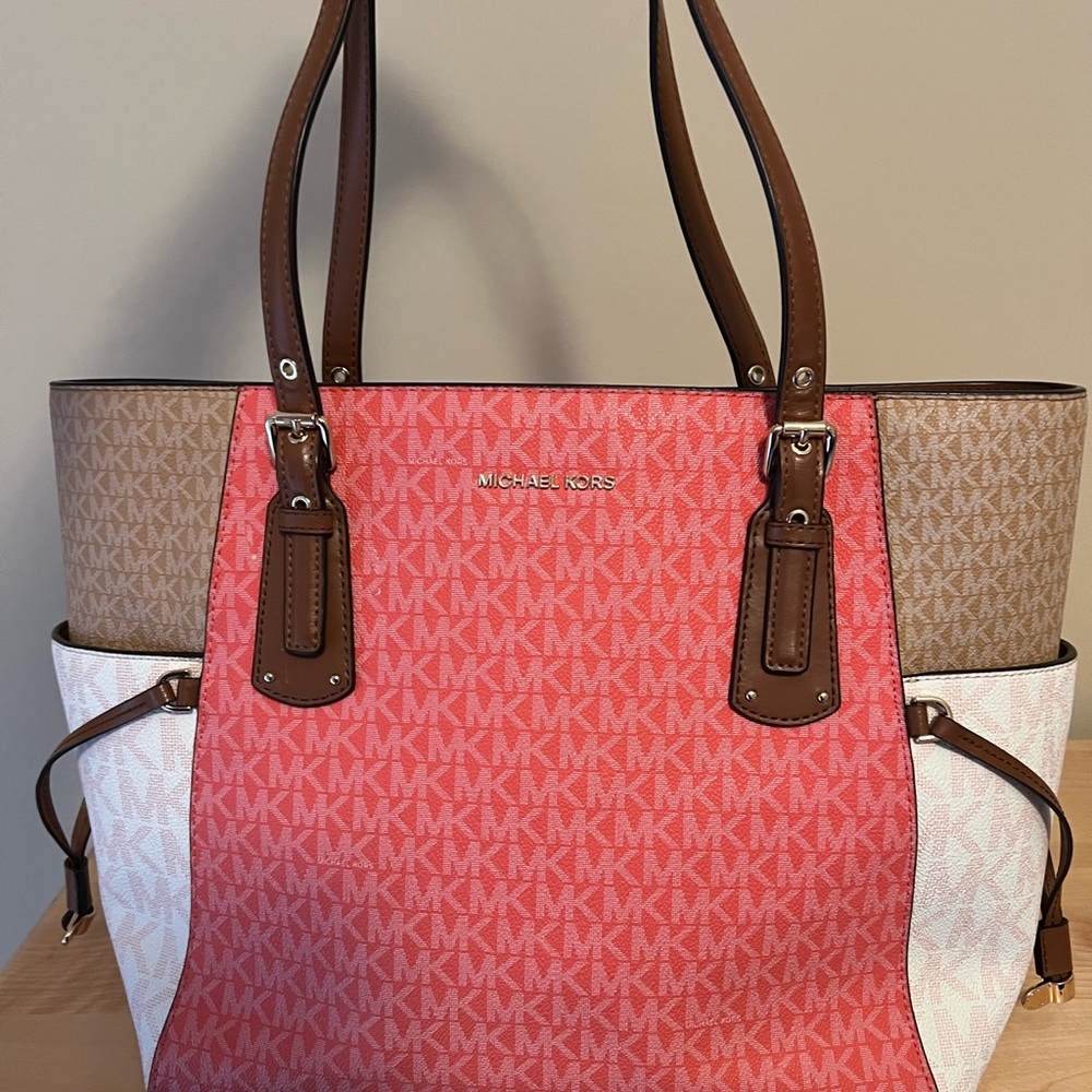 Michael kors purse